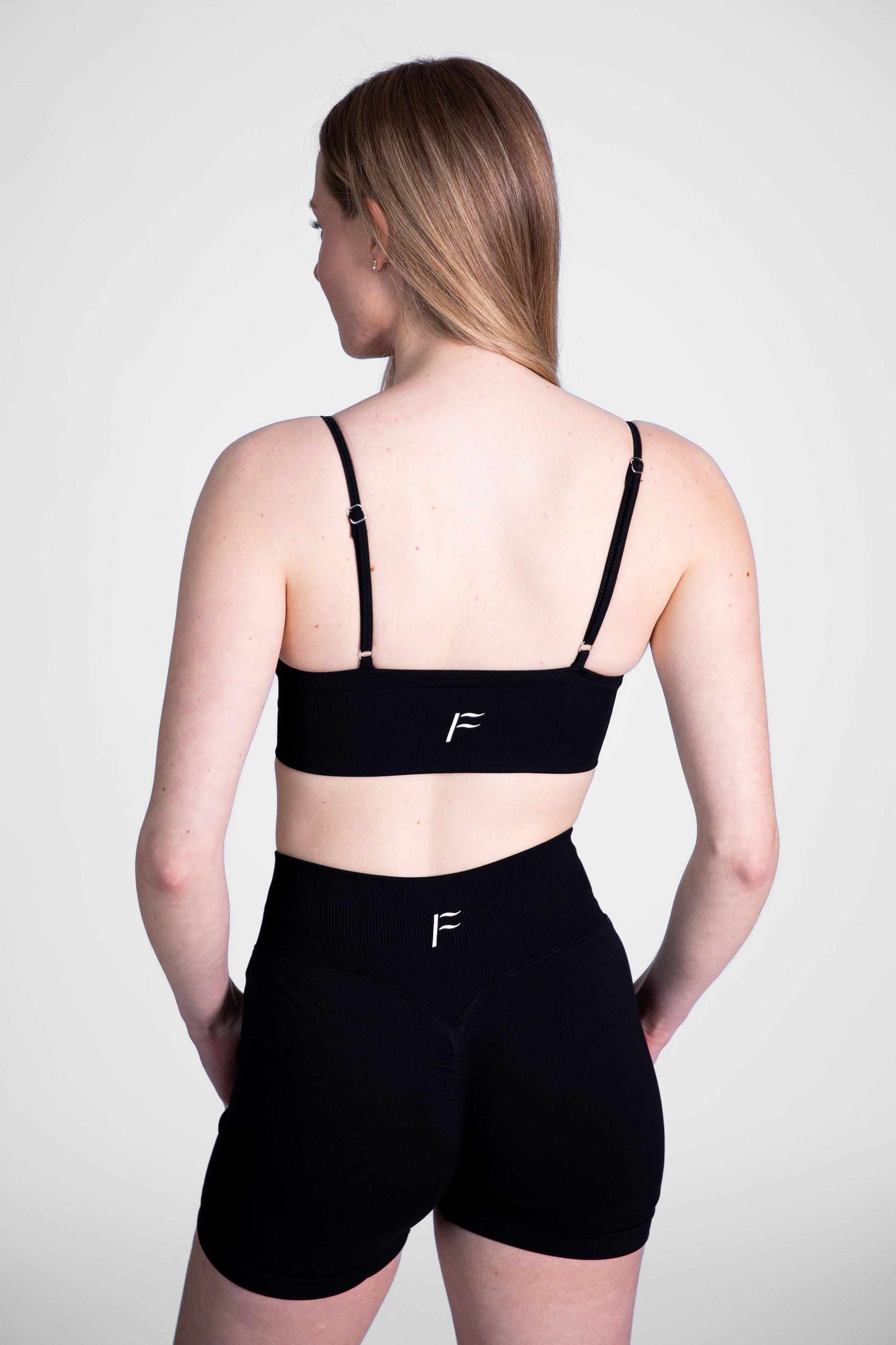 Sport bh voor dames, black, zwart, ondersteunende sportkleding, Fanatique Sportswear